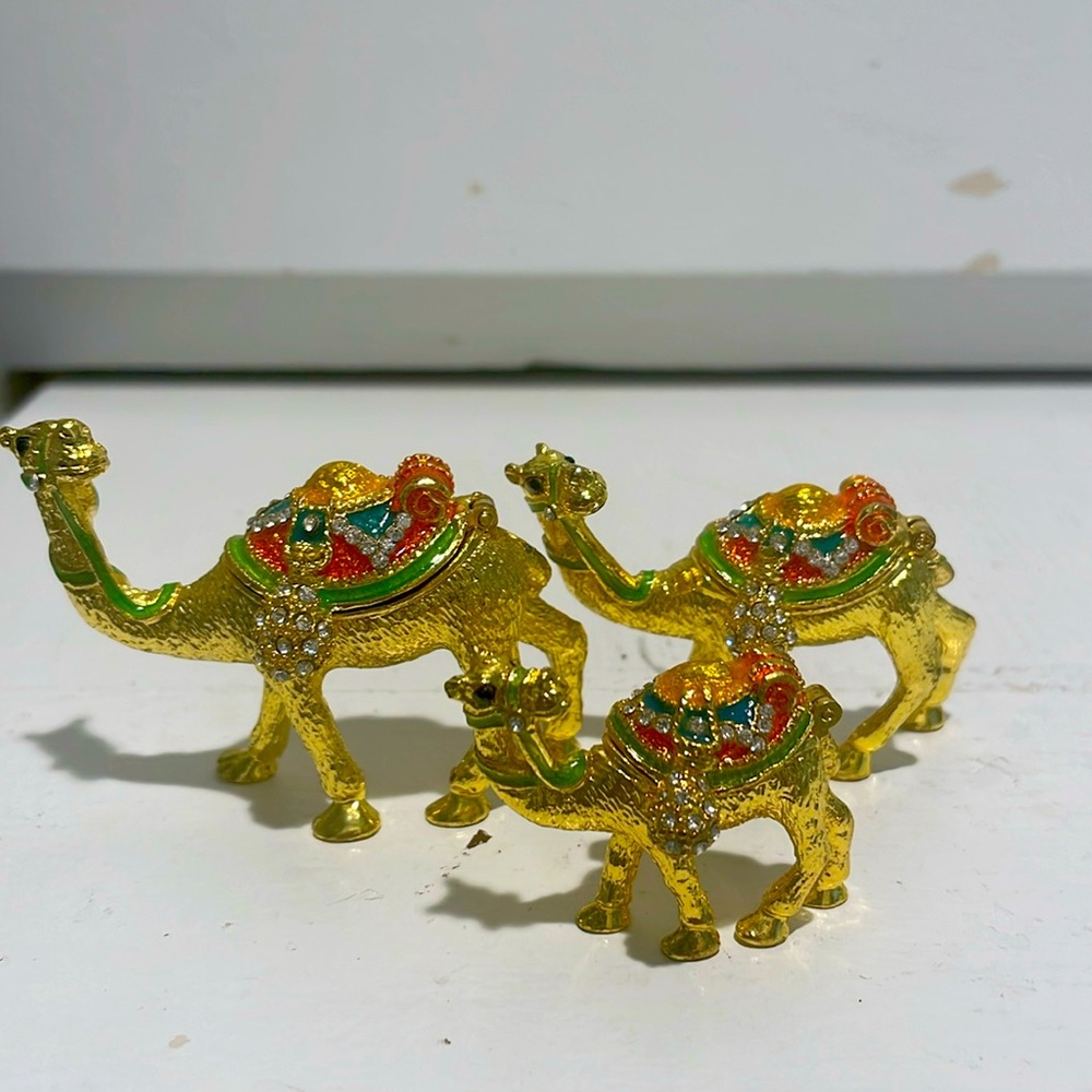 Trinket Set Of Three Copper Camels Gilded Art Decorative Stones